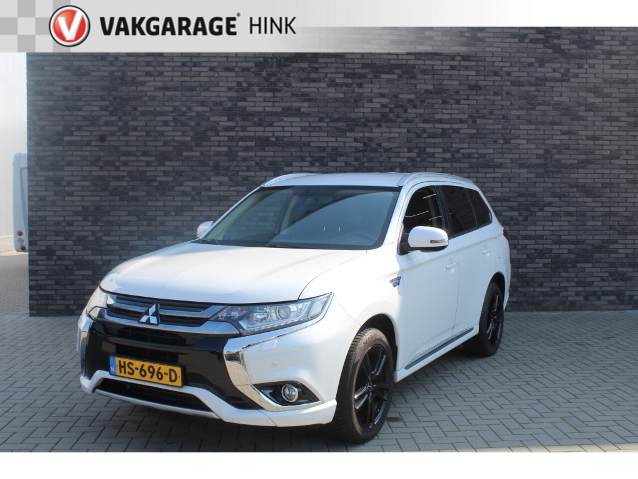 Mitsubishi Outlander - 2.0 PHEV Business Edition 2.0 PHEV Business Edition - AutoWereld.nl