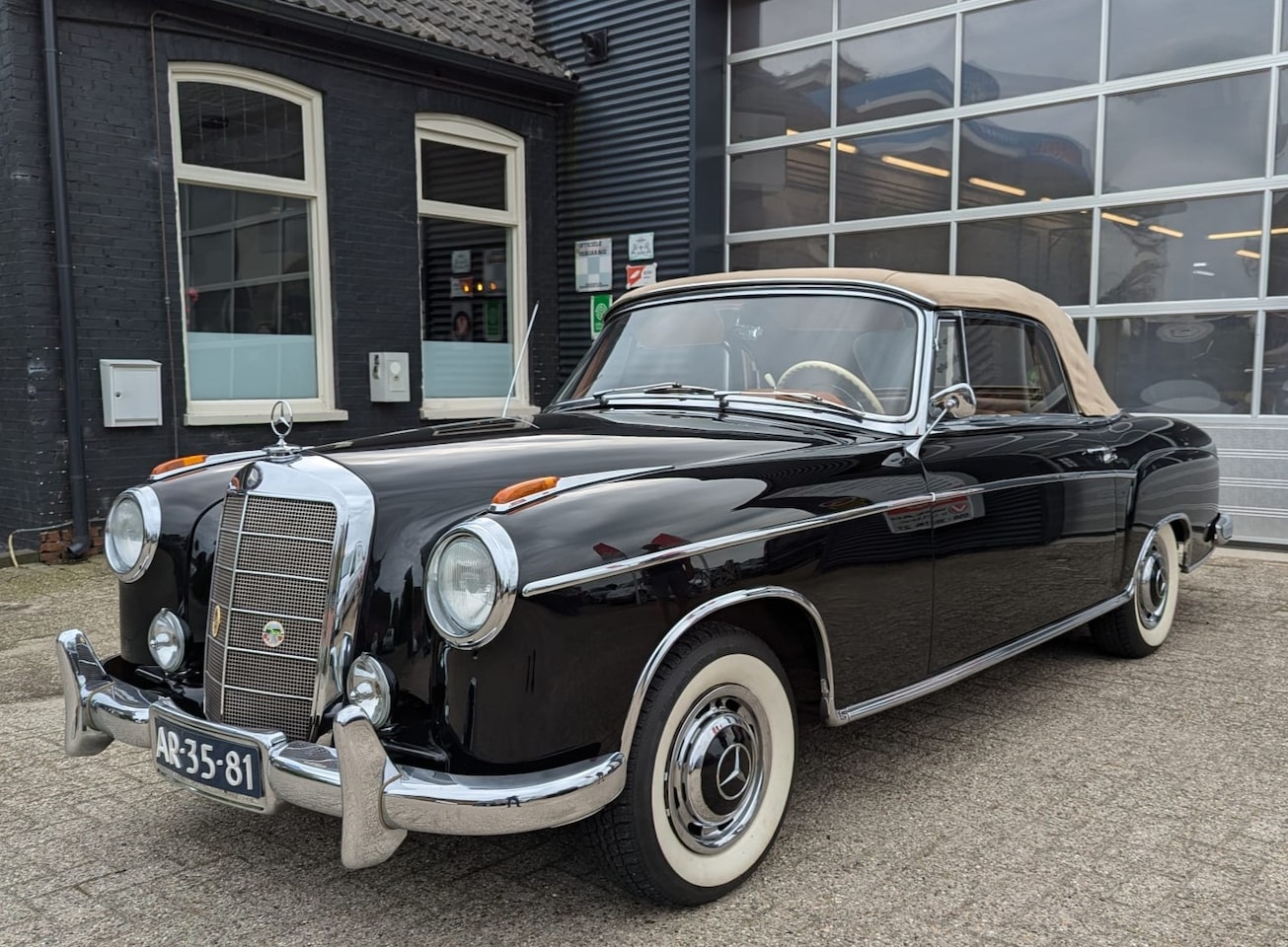 Mercedes-Benz 220 - S Cabriolet - AutoWereld.nl