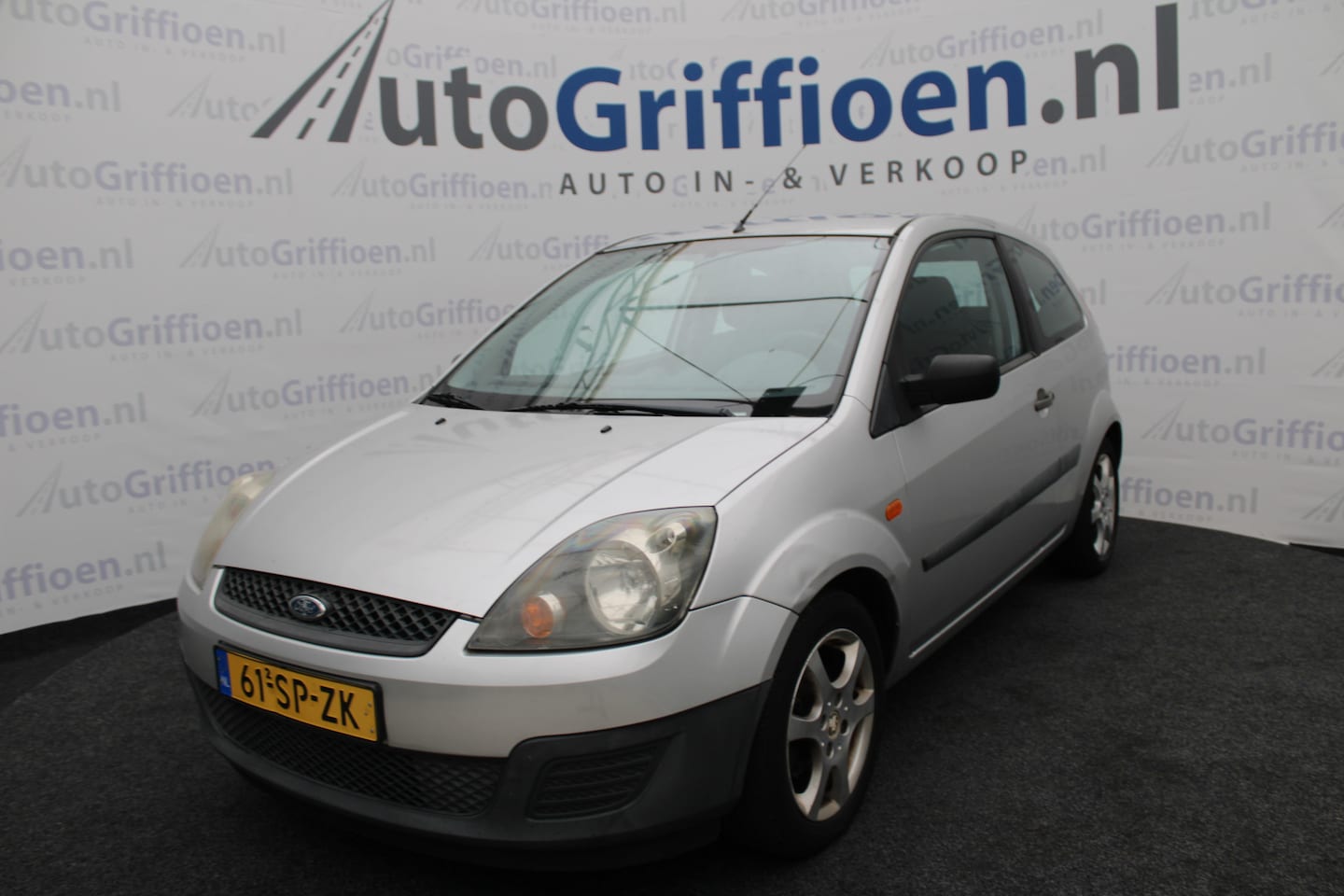 Ford Fiesta - 1.3-8V Champion 3-deurs hatchback met airco - AutoWereld.nl