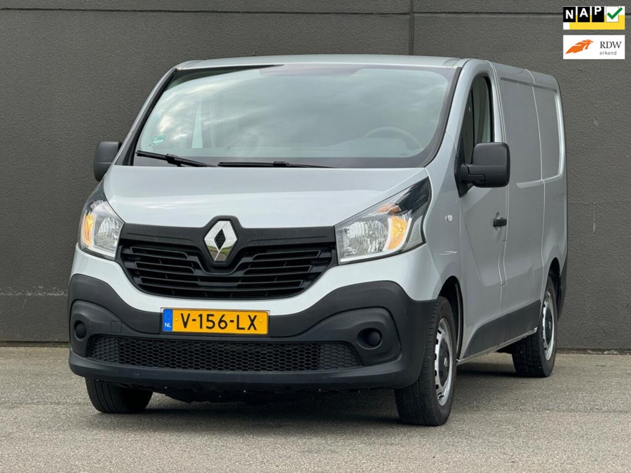 Renault Trafic - 1.6 dCi T27 L1H1 Comfort Energy 1.6 dCi T27 L1H1 Comfort Energy - AutoWereld.nl