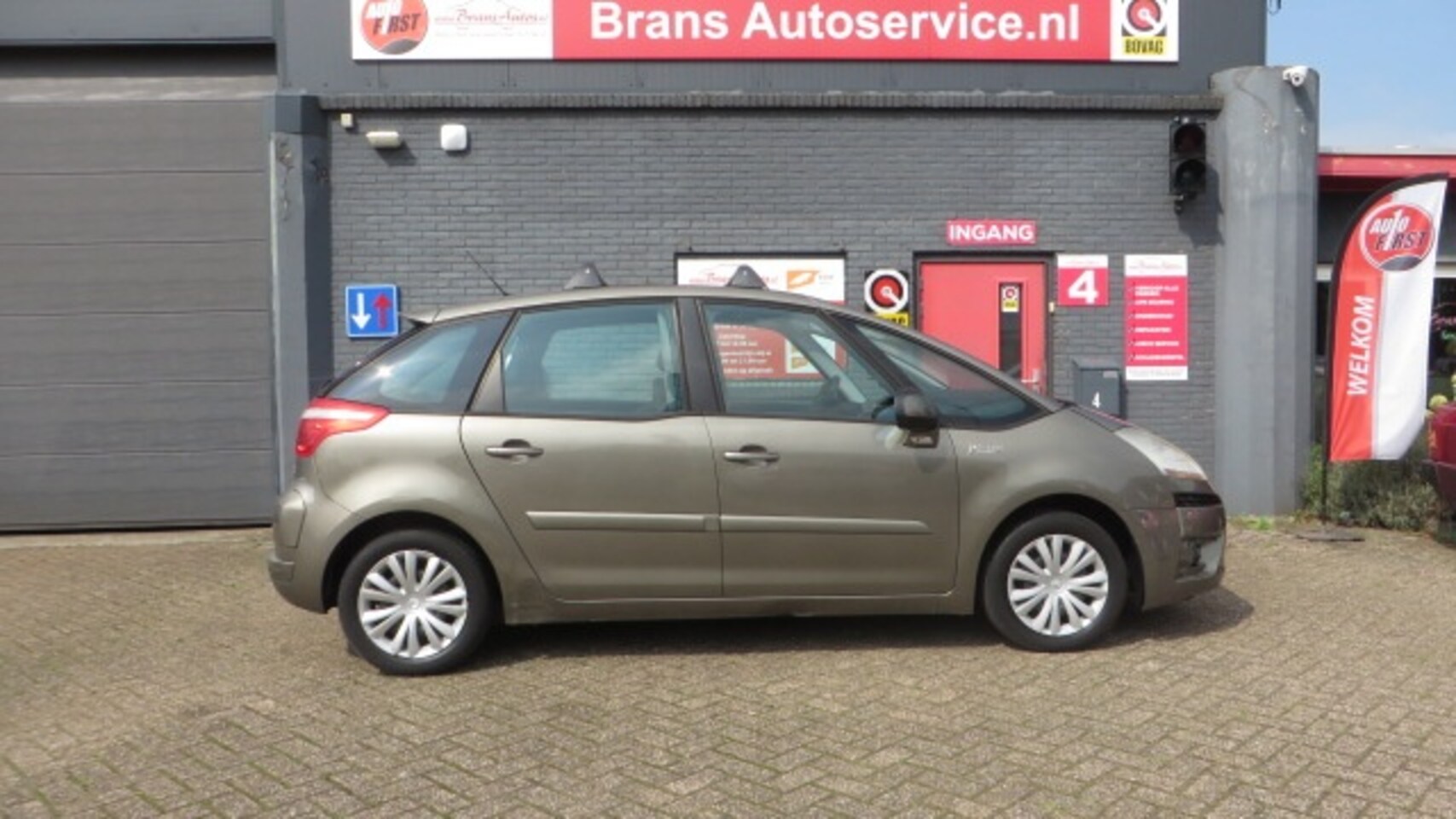 Citroën C4 Picasso - 1.8-16V Ambiance 5p. 1.8-16V Ambiance 5p. - AutoWereld.nl