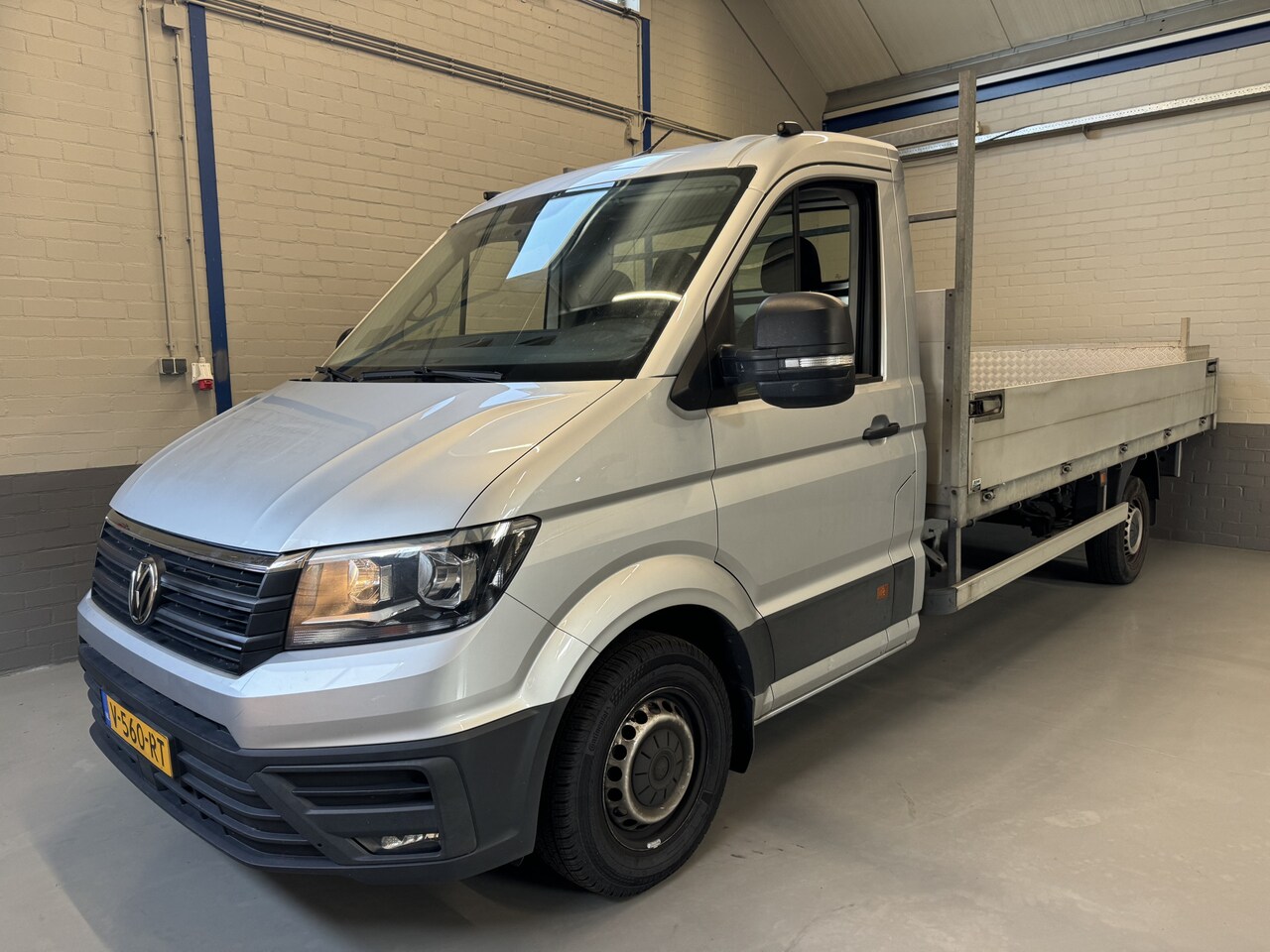 Volkswagen Crafter - 35 2.0 TDI L4 Highline Automaat Open Laadbak - AutoWereld.nl