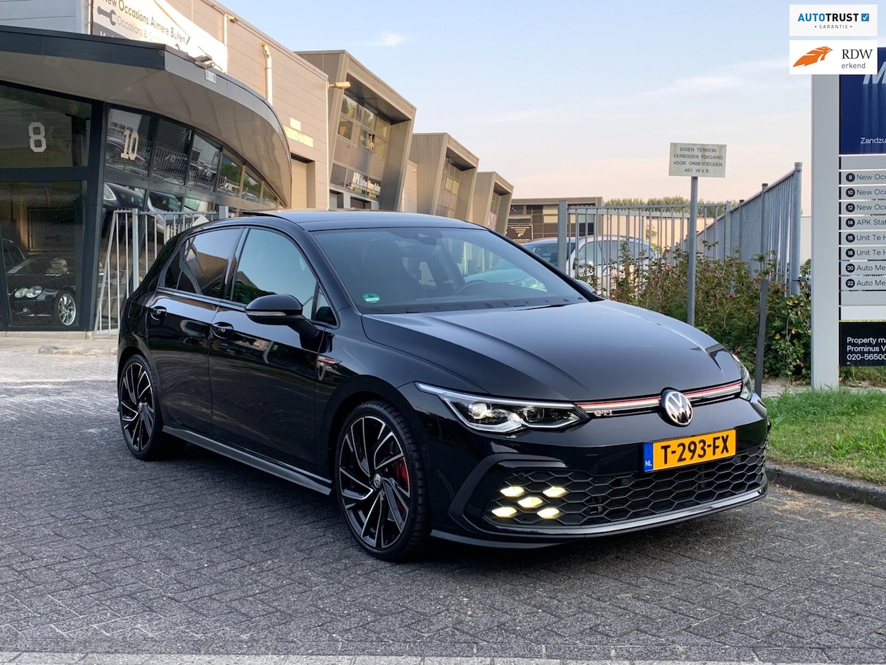 Volkswagen Golf - 8 2.0 TSI GTI PANO FULL LED NAVI CAR PLAYY BOM VOLL!! - AutoWereld.nl