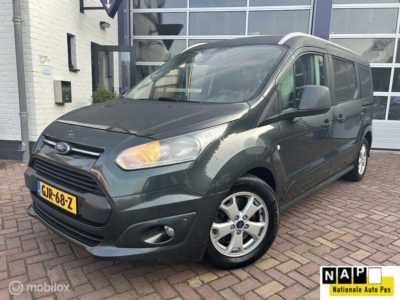 Ford Tourneo Connect Grand - 1.5 TDCi Titanium * PANORAMADAK * - AutoWereld.nl