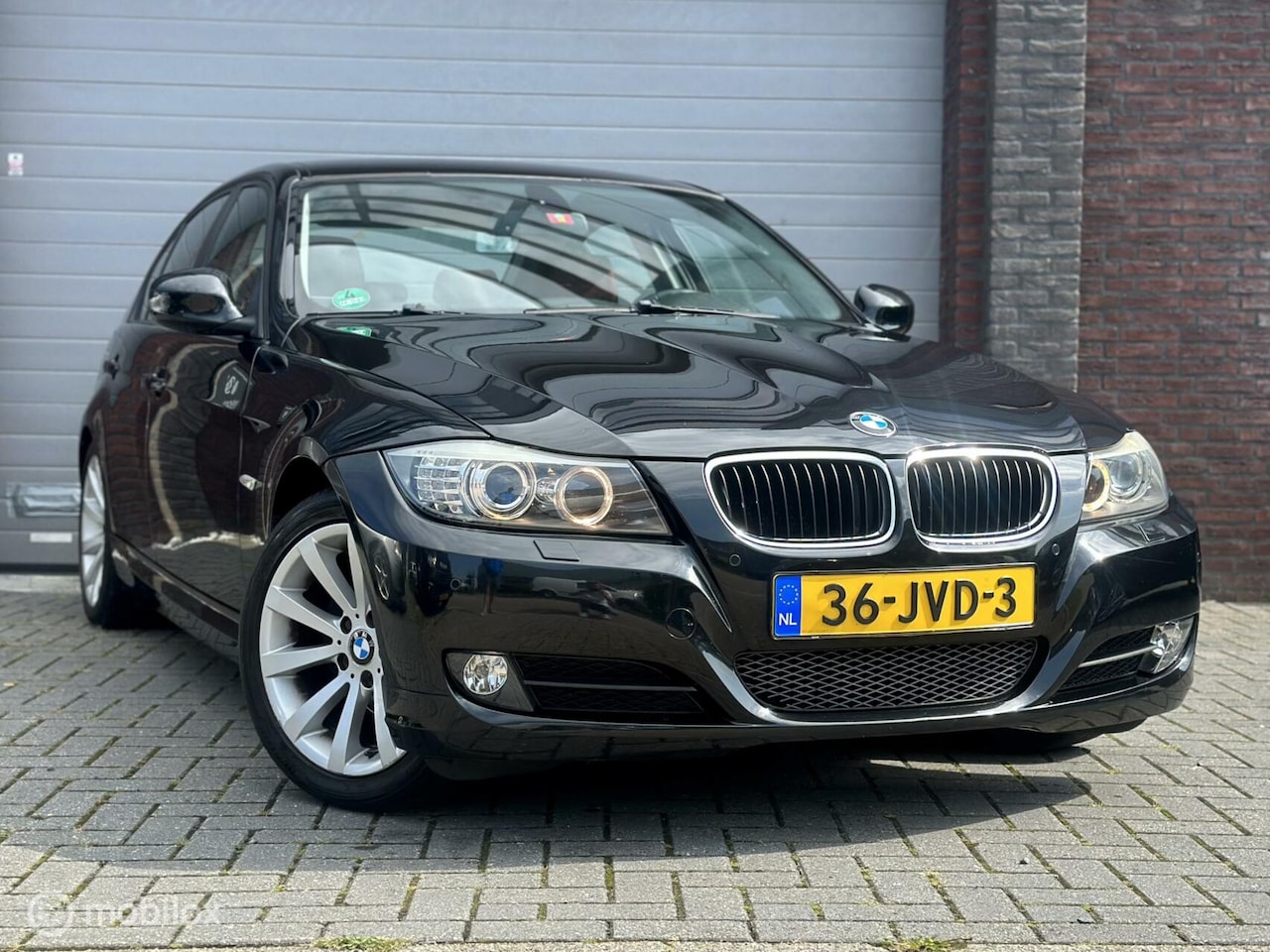 BMW 3-serie - 320i Business Line | AUT | PDC | Facelift - AutoWereld.nl