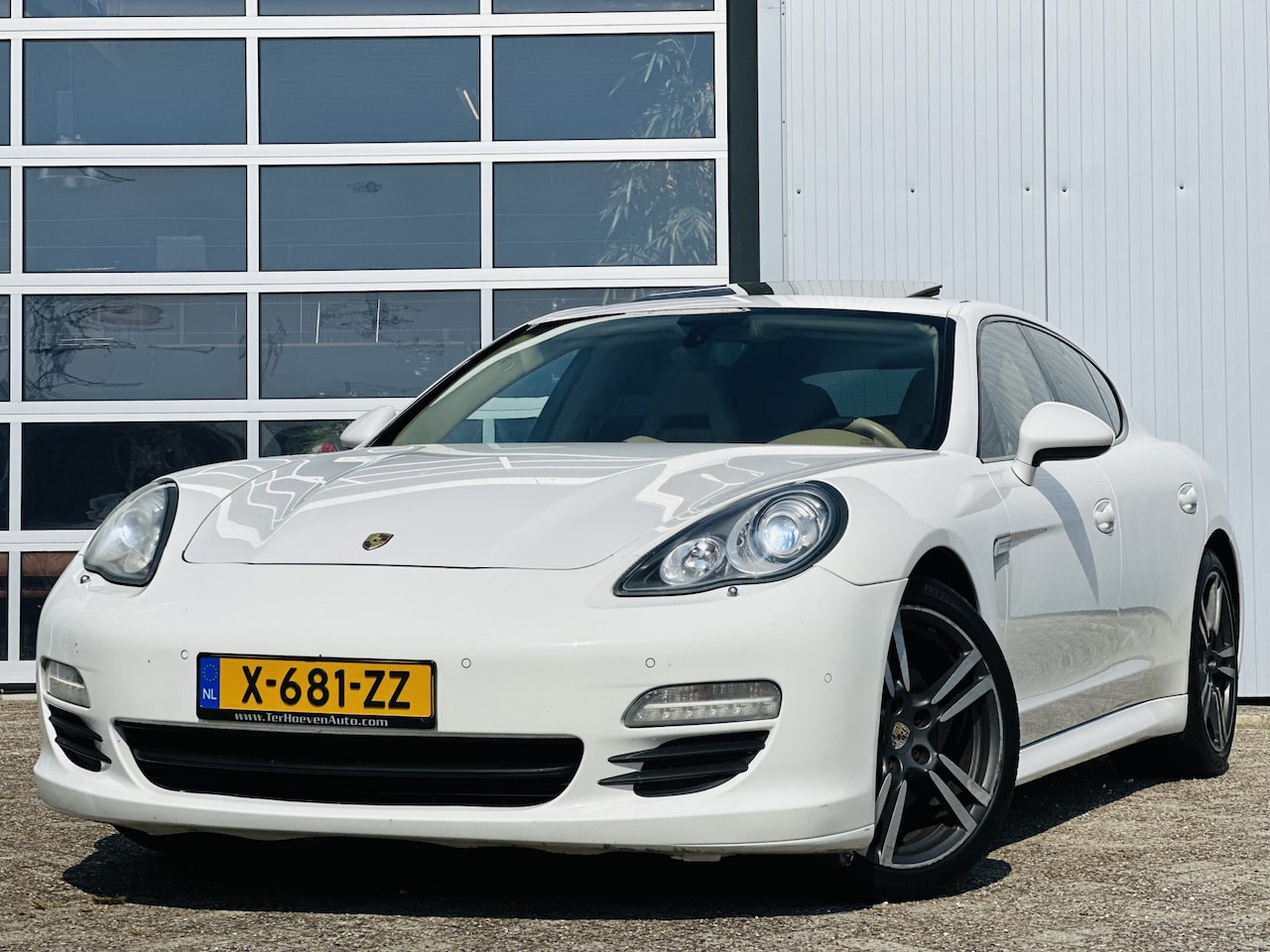 Porsche Panamera - 3.6 4S Platinum Edition PDK 300PK | Camera | Sportchrono | Schuif-/kanteldak | Zonnewering - AutoWereld.nl