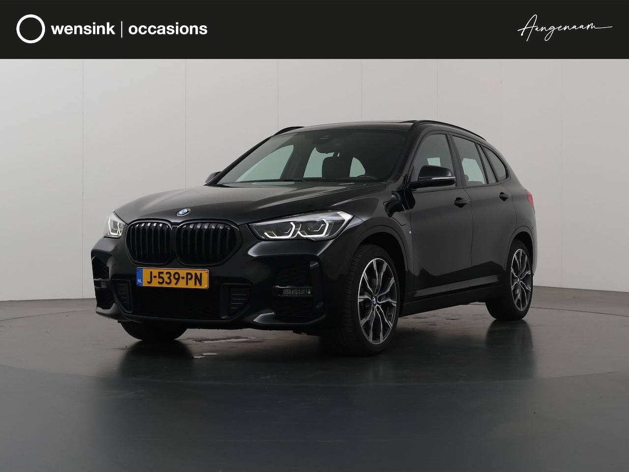 BMW X1 - xDrive25e eDrive Edition | M-Pakket | Panoramadak | Sportstoelen | Camera | HUD | Lederen - AutoWereld.nl