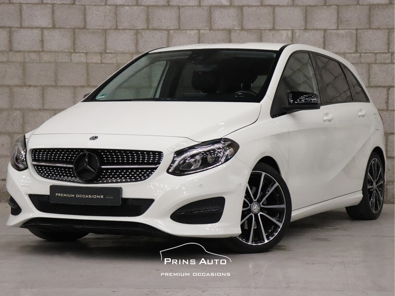 Mercedes-Benz B-klasse - 180 Prestige |AMBIENT|STOELV|CRUISE|CLIMA| - AutoWereld.nl