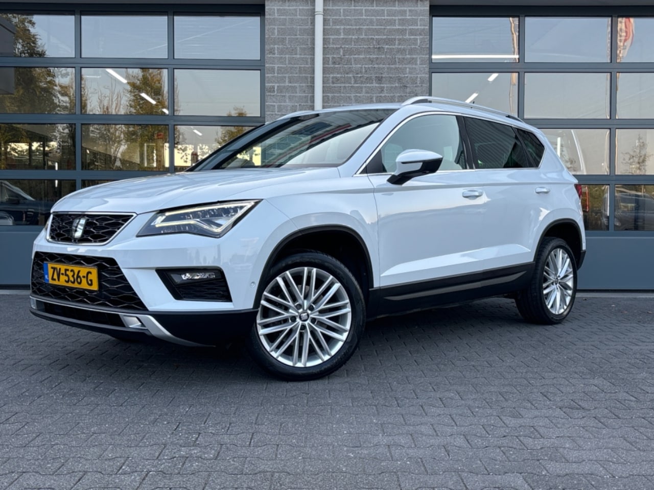 Seat Ateca - 1.4 EcoTSI Xcellence | SCHUIFDAK | PARKEERCAMERA | - AutoWereld.nl