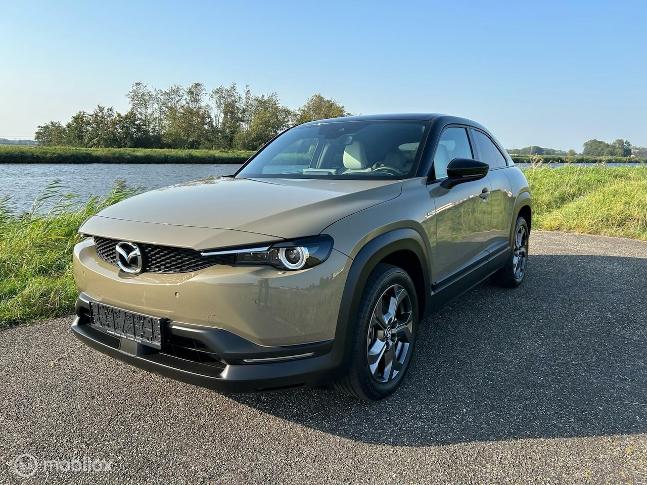 Mazda MX-30 - e-SkyActiv EV 145 Makoto € 2000,- subsidie - AutoWereld.nl