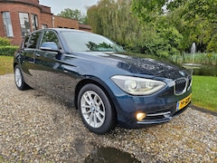 BMW 1-serie - 118i Business 5-deurs AUTOMAAT/xenon/NAVI