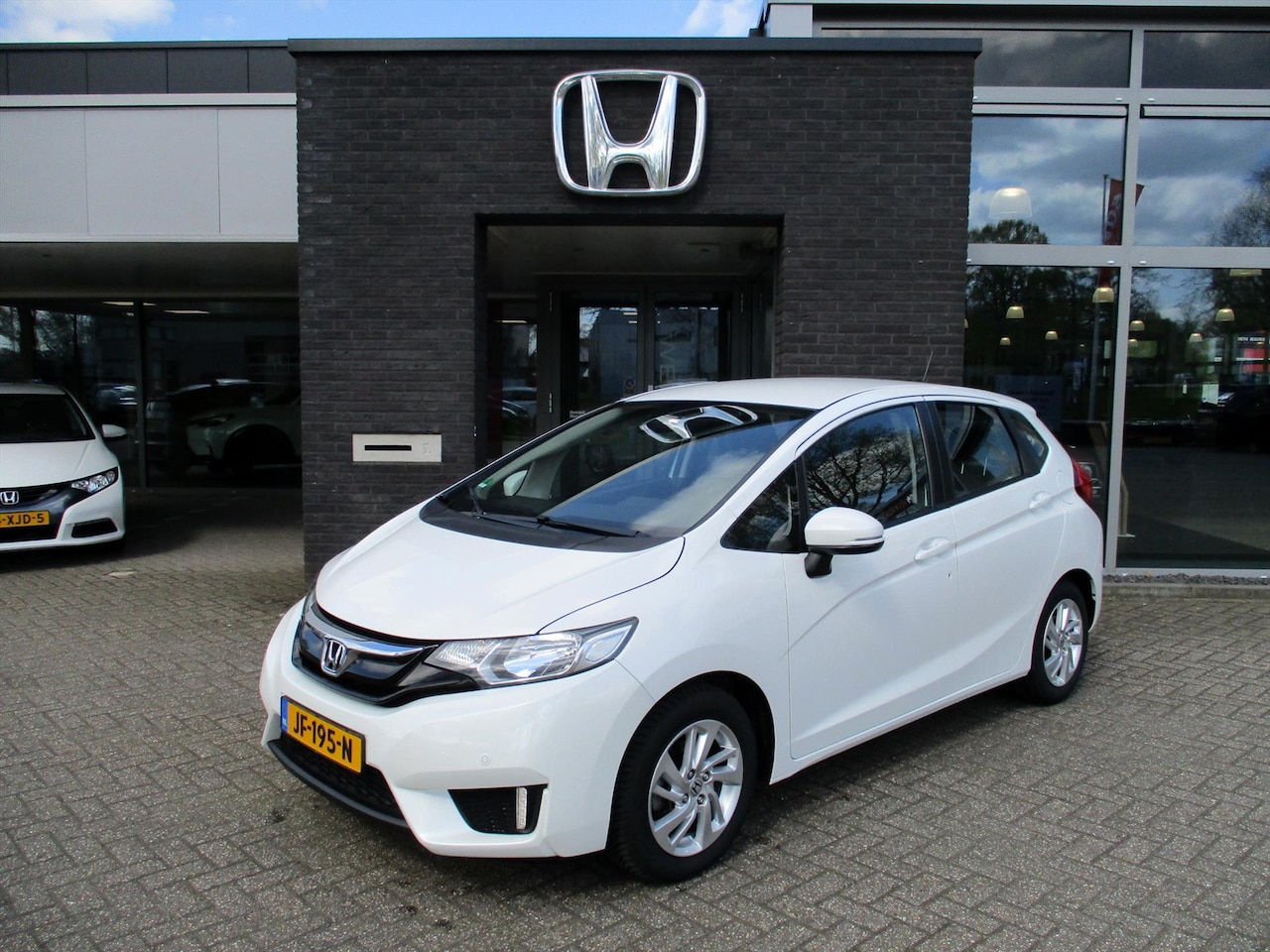 Honda Jazz - 1.3 i-VTEC 102pk Comfort | Rijklaar - AutoWereld.nl