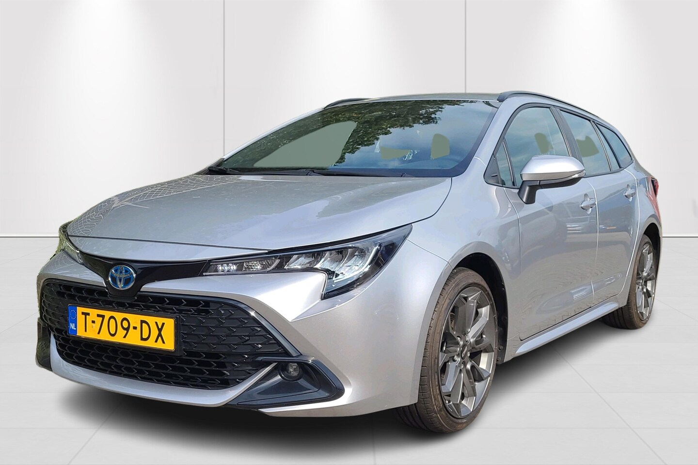 Toyota Corolla Touring Sports - Hybrid 140 Active "10 jaar Toyota garantie" Automaat | Cruise Control | Apple Car Play/And - AutoWereld.nl