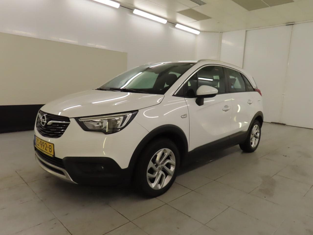 Opel Crossland X - 1.2 TURBO 110 PK NAVIGATIE ECC L.M. BLUET. - AutoWereld.nl