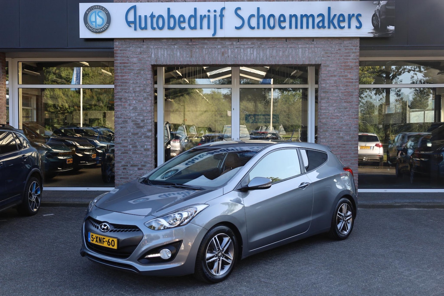 Hyundai i30 - 1.6 GDI i-Magine LEER NAVI CAMERA TREKHAAK CRUISE CLIMA USB LMV NAP - AutoWereld.nl