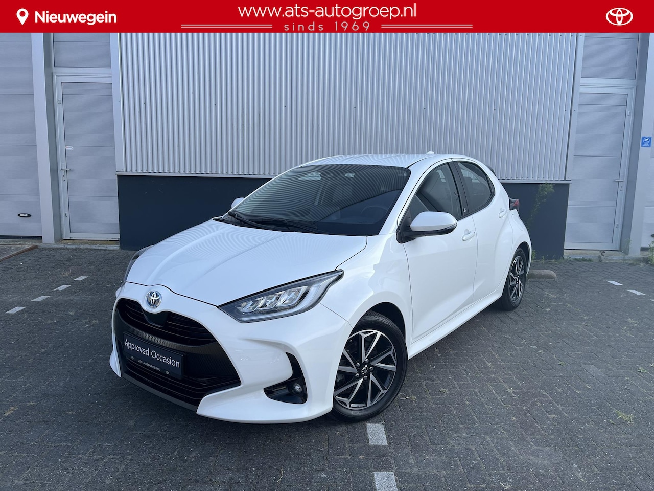 Toyota Yaris - 1.5 Hybrid Dynamic Special, 27.000 km - AutoWereld.nl