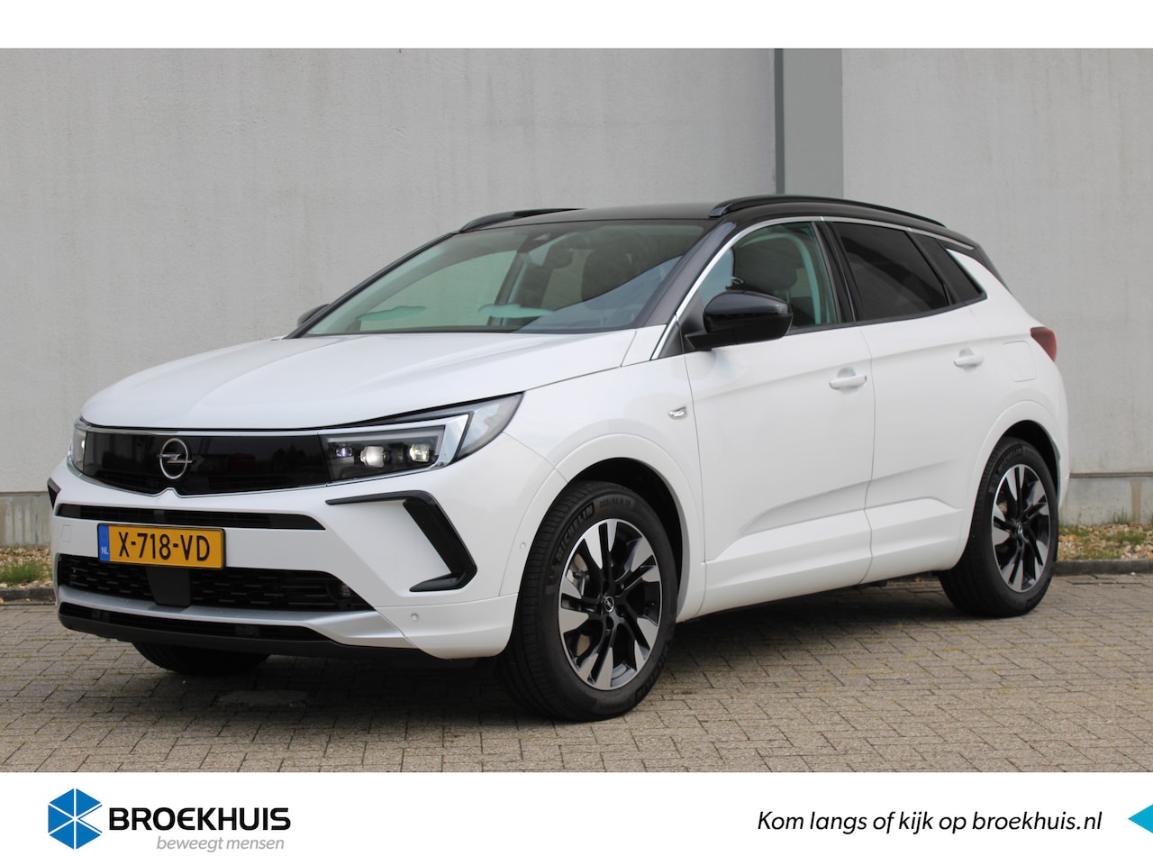 Opel Grandland - 1.6 T. 225 pk Hybrid Level 3 / Elegance / DEMO DEAL / Navigatie / Stuur -en Stoelverwarmd - AutoWereld.nl