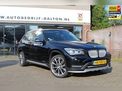 BMW X1 - SDrive20i High Executive AUTOMAAT / PANODAK / LEER / NAVIGATIE