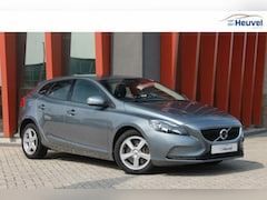 Volvo V40 - T2 Momentum Automaat | Parkassist V +A | Stoelverwarming | Regensensor | L.M. velgen