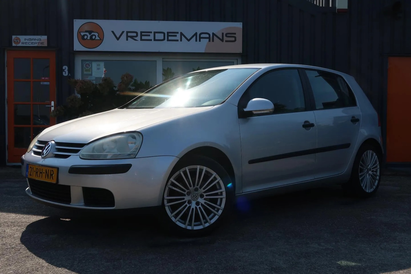 Volkswagen Golf - 1.6 FSI Optive 1.6 FSI Optive - AutoWereld.nl