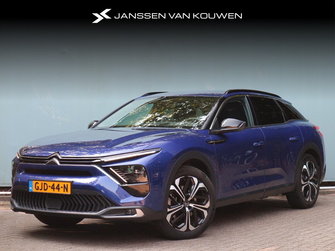 Citroën C5 X - Shine 1.6 Plug-in Hybrid 225 pk / Adaptive cruise control / Keyless / Full LED - AutoWereld.nl