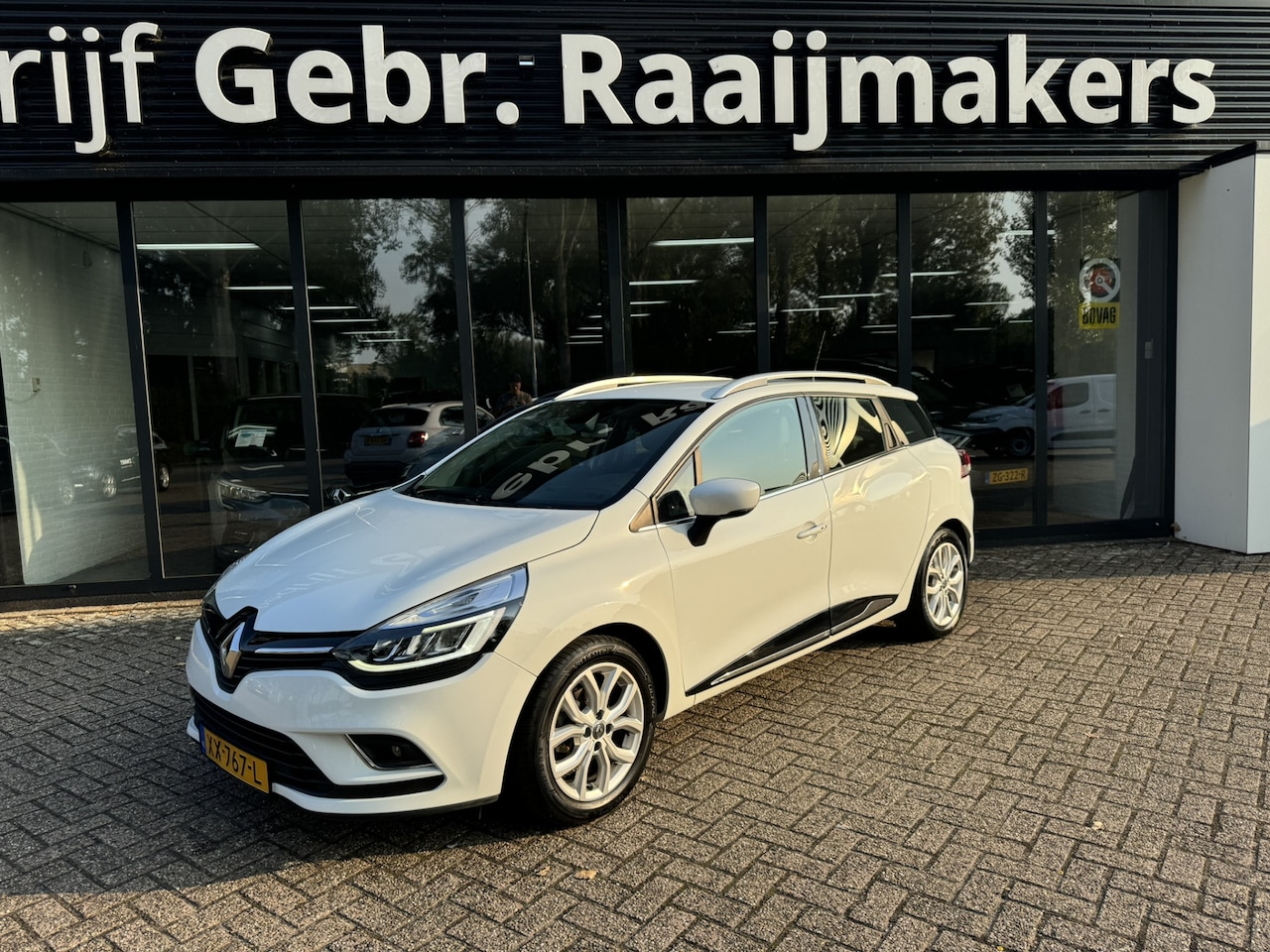 Renault Clio Estate - 0.9 TCe Intens*LED*Navigatie*ECC* - AutoWereld.nl