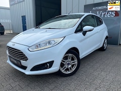 Ford Fiesta - 1.0 EcoBoost Titanium 100PK / Clima/ Voorruit en Stoel verw. / LMV