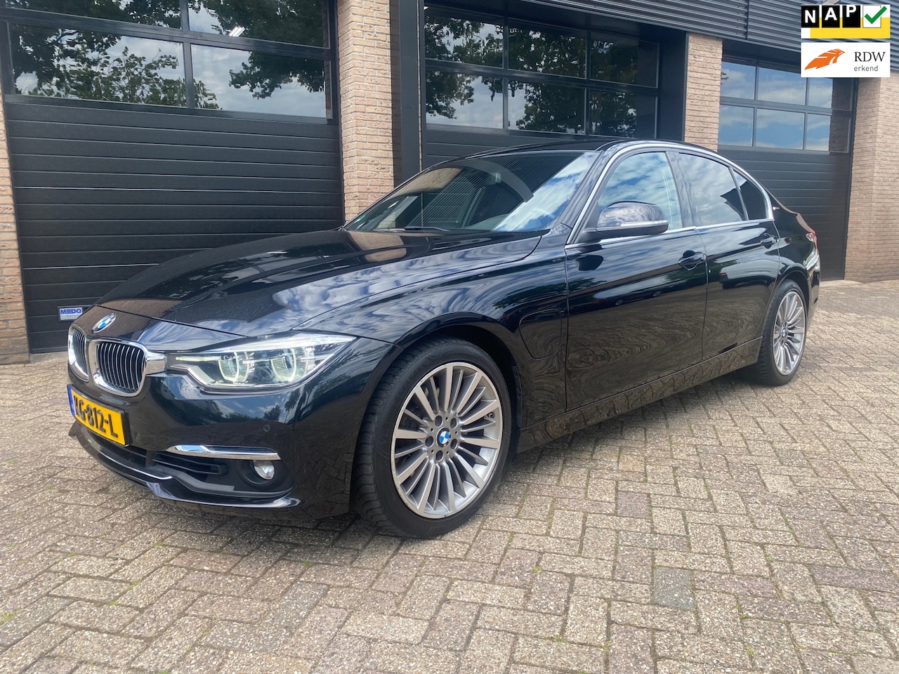 BMW 3-serie - 330e Centennial High Executive 330e Centennial High Executive - AutoWereld.nl