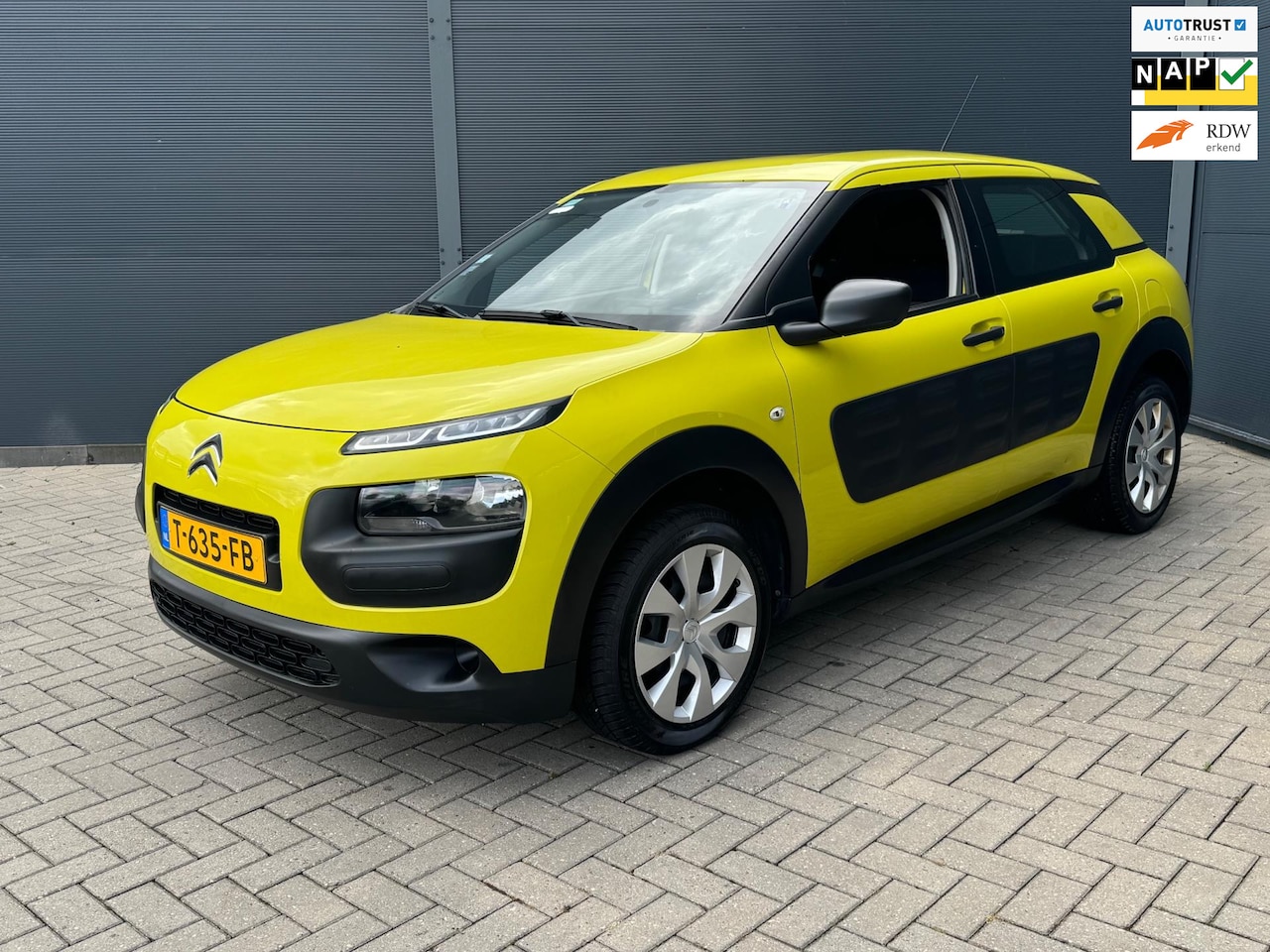 Citroën C4 Cactus - 1.2 VTi Shine 60.000 km !!! - AutoWereld.nl