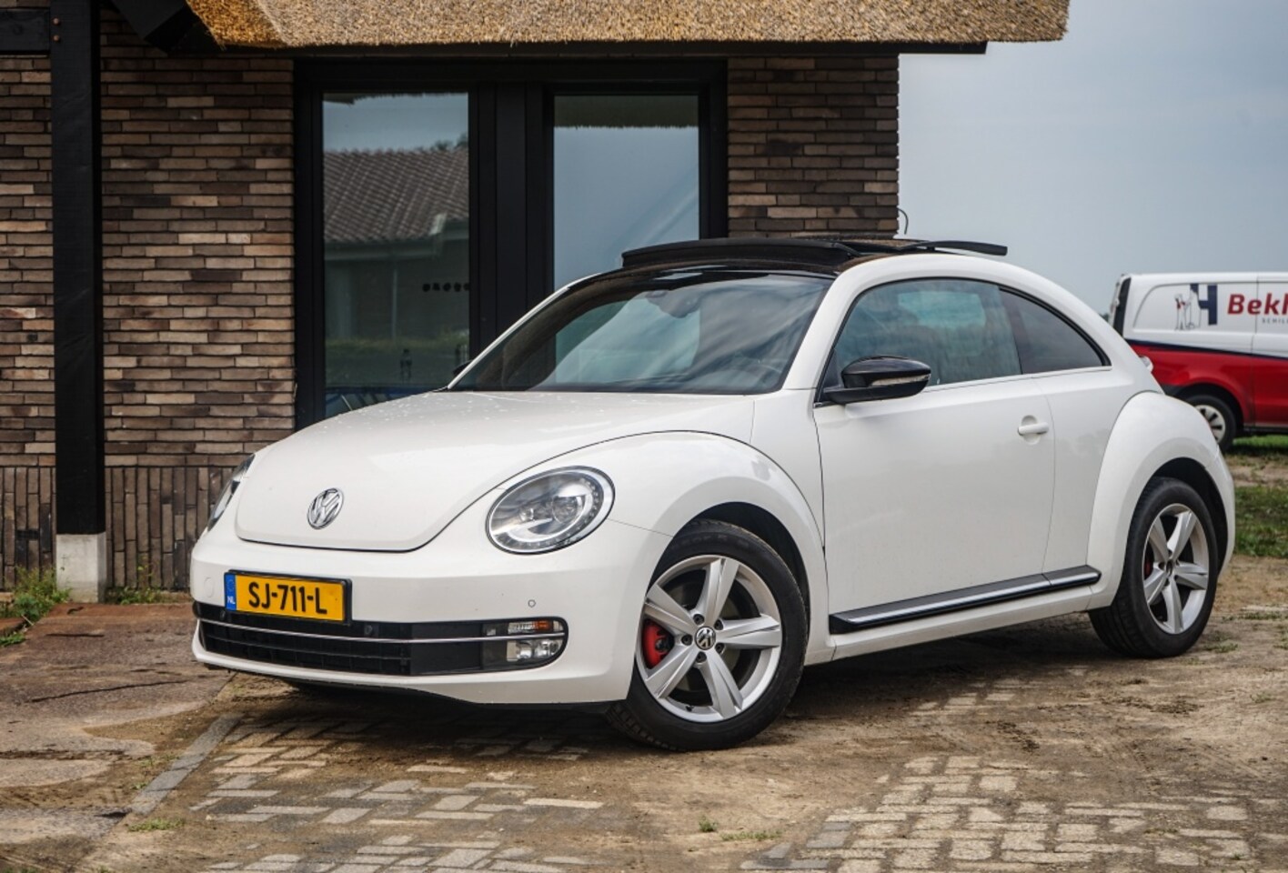 Volkswagen Beetle - 1.4 TSI Sport 160PK Panoramadak/Xenon/LED - AutoWereld.nl