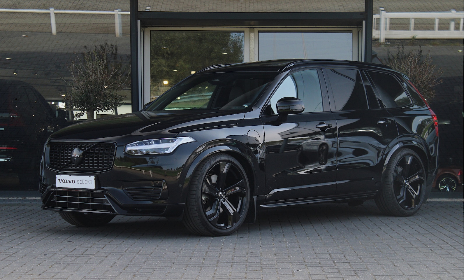 Volvo XC90 - T8 Recharge AWD Ultimate Dark | BLACK EDITION | Luchtvering (Selected Level) | Bowers & Wi - AutoWereld.nl