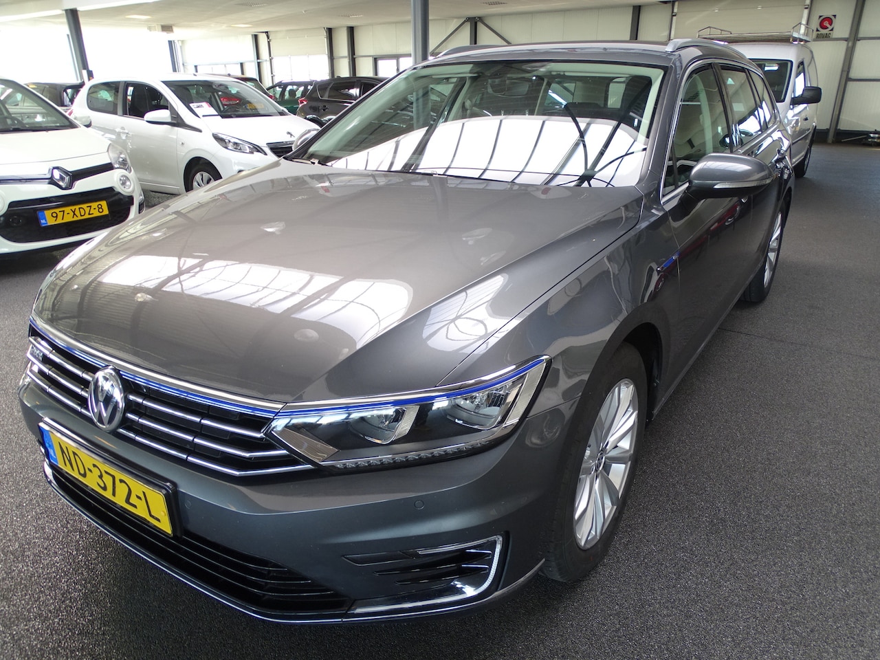 Volkswagen Passat Variant - 1.4 TSI GTE Connected Series Trekhaak, Navi, Airco Etc - AutoWereld.nl