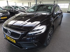 Volvo V40 Cross Country - 2.0 T3 Nordic+ Trekhaak, Led, stoelverwarming, Etc