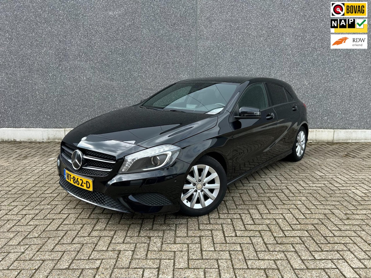 Mercedes-Benz A-klasse - 180 Ambition 4U3 | NAVI | BLUETOOTH | AIRCO | CC | PDC | HALF LEDER | APK T/M 6-9-2025 | A - AutoWereld.nl