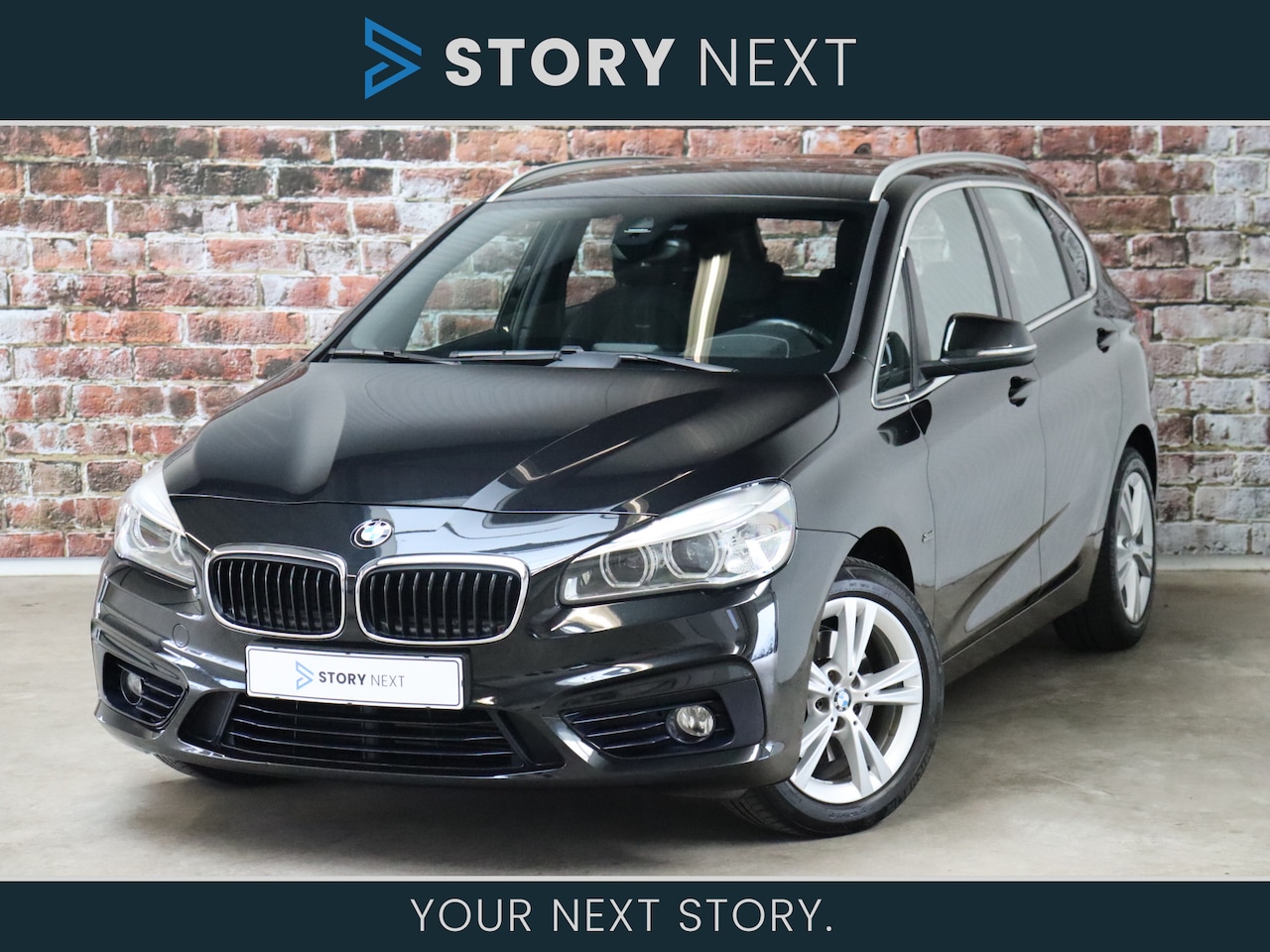 BMW 2-serie Active Tourer - 218i Sport Line Automaat / Trekhaak / Navigatie / Cruise Control / Bluetooth / Parkeersens - AutoWereld.nl