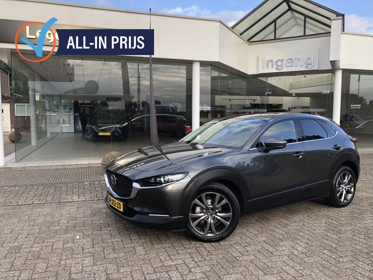 Mazda CX-30 - 2.0 SkyActiv-X Luxury 2.0 SkyActiv-X Luxury, Sunroof, Trekhaak, 360° cam - AutoWereld.nl