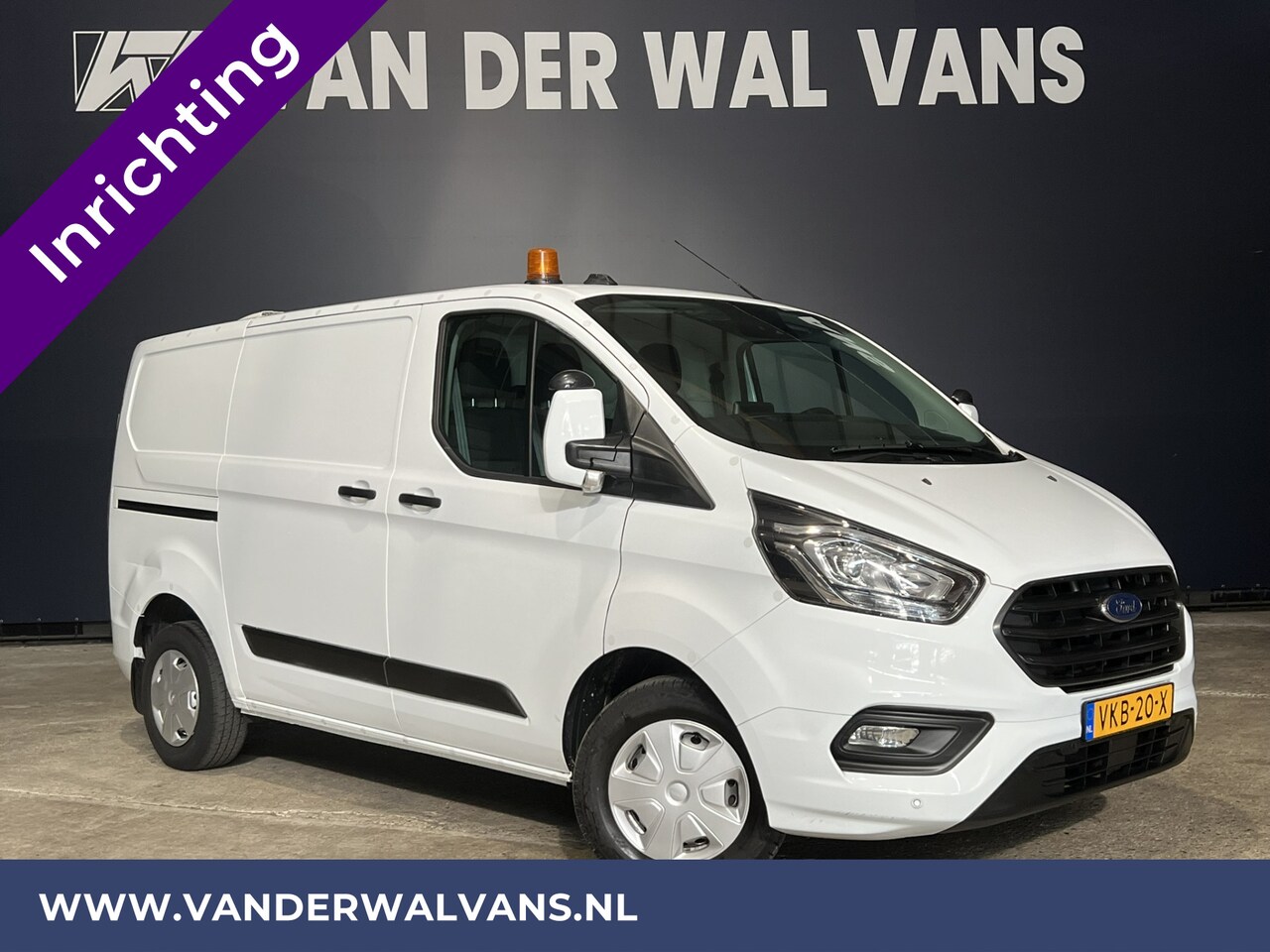 Ford Transit Custom - 2.0 TDCI L1H1 inrichting Euro6 Airco | 2500kg Trekhaak | Omvormer | Cruisecontrol Parkeers - AutoWereld.nl