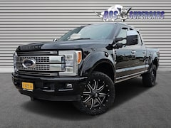 Ford F250 - (USA) F-250 PLATINUM 6.7L V8 2017