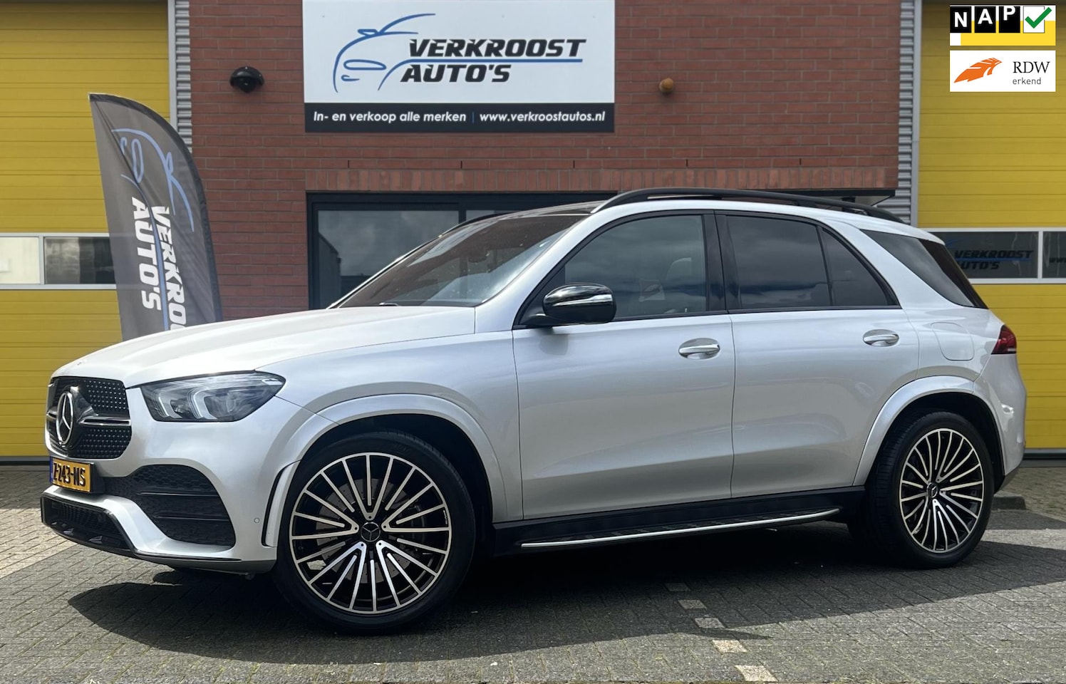 Mercedes-Benz GLE-Klasse - 350 de 4MATIC Premium Plus AMG. pano. 360camera. adaptive cruise. btw auto - AutoWereld.nl