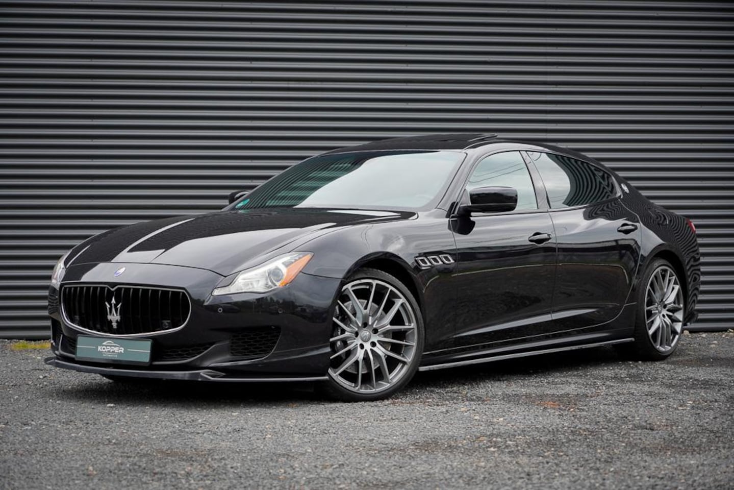 Maserati Quattroporte - 3.8 V8 GTS / Schuifdak / 21" / Leder - AutoWereld.nl