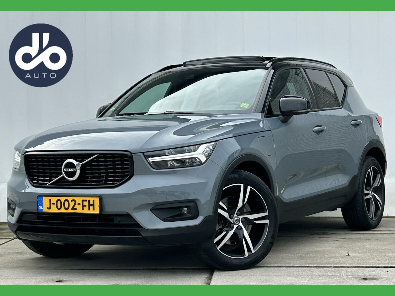 Volvo XC40 - 1.5 T5 Recharge R-Design PANO OPEN DAK I STOF-LEER ZWART I FULL LED I ORG.NL + NAP - AutoWereld.nl