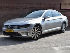 Volkswagen Passat - 1.4 TSI GTE Highline '15 Pano Leder Clima Navi Cruise Inruil mogelijk