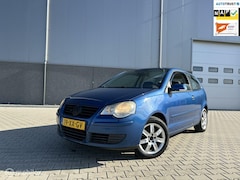 Volkswagen Polo - 1.6-16V Optive/NAP/APK/AIRCO/BLUETOOTH