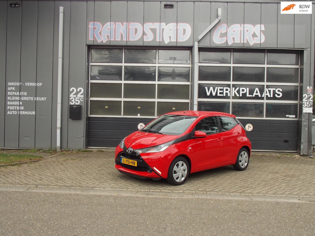 Toyota Aygo - 1.0 VVT-i x-play Automaat Camera Airco Elek Pakket 5Deurs 2018bj GARANTIE - AutoWereld.nl