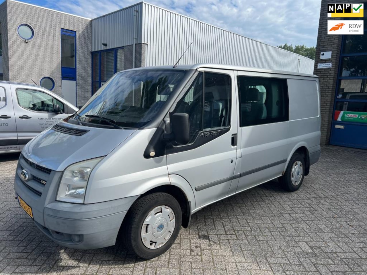 Ford Transit - 260S 2.2 TDCI SHD DC Aflever beurt, Nw Apk NAP - AutoWereld.nl