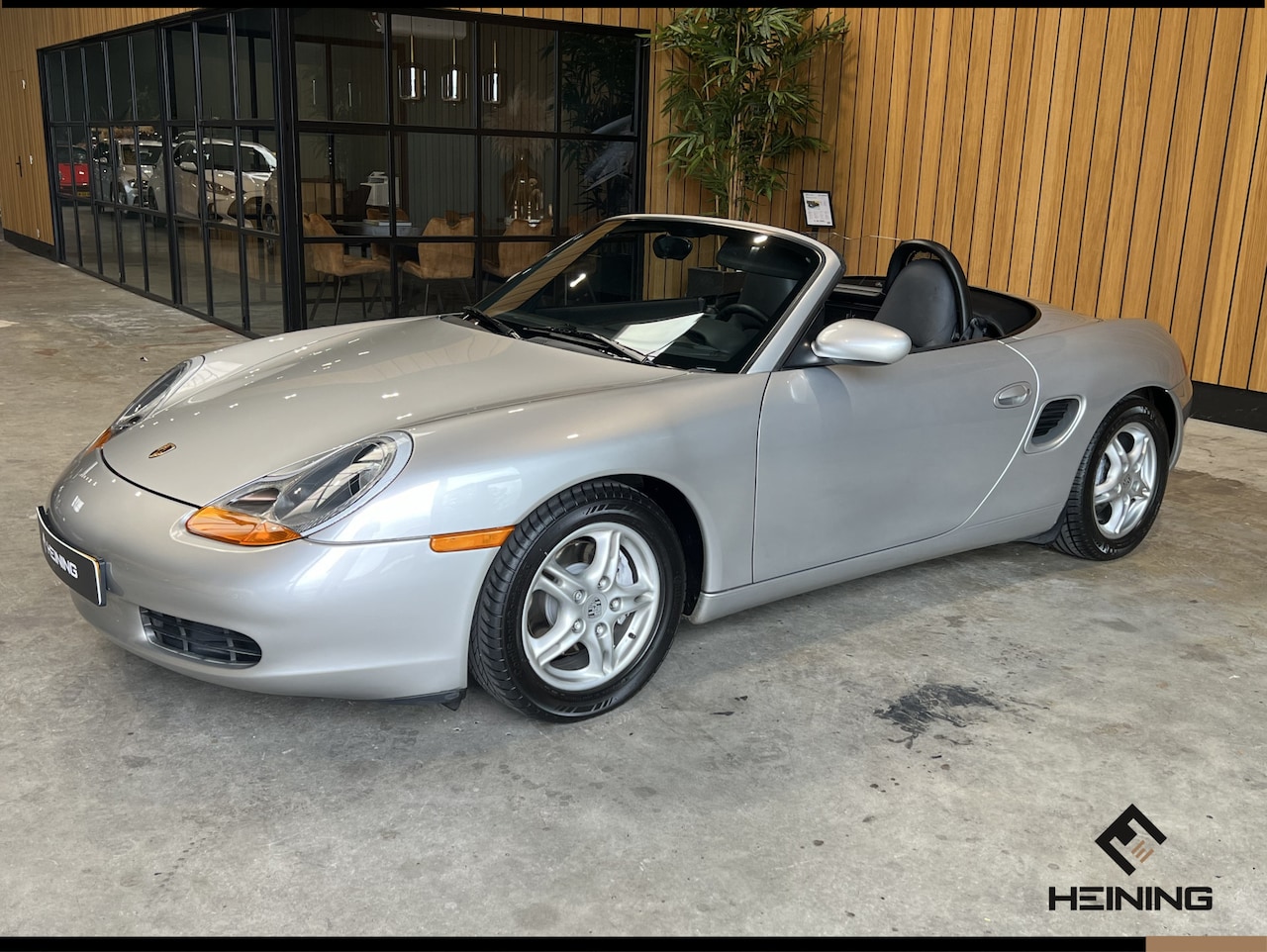 Porsche Boxster - 2.5 Tiptronic Climatronic. Van eerste eigenaresse 95000 km !! - AutoWereld.nl