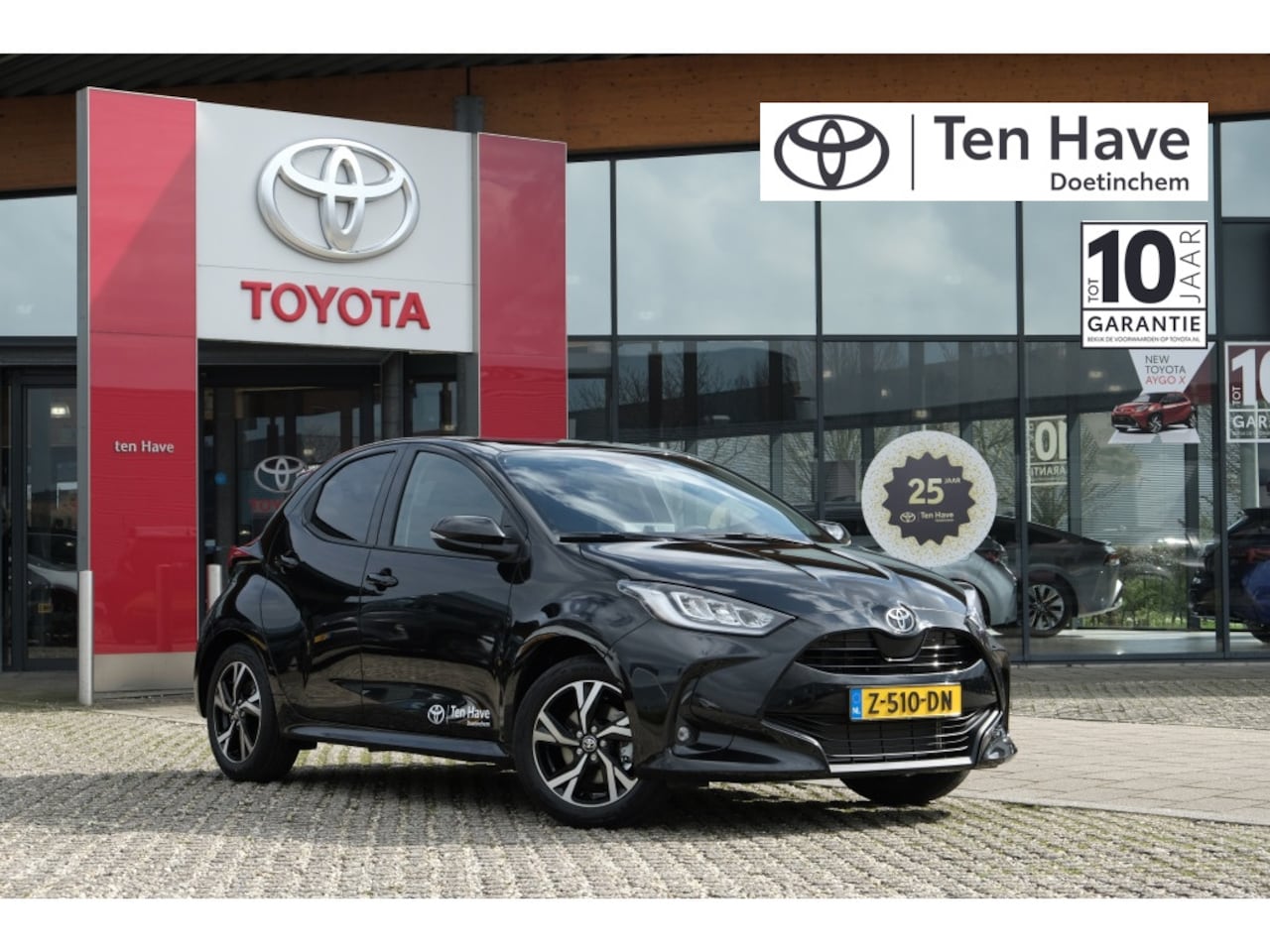 Toyota Yaris - 1.5 Hybrid 115PK First Edition Automaat | Draadloos Apple CarPla - AutoWereld.nl