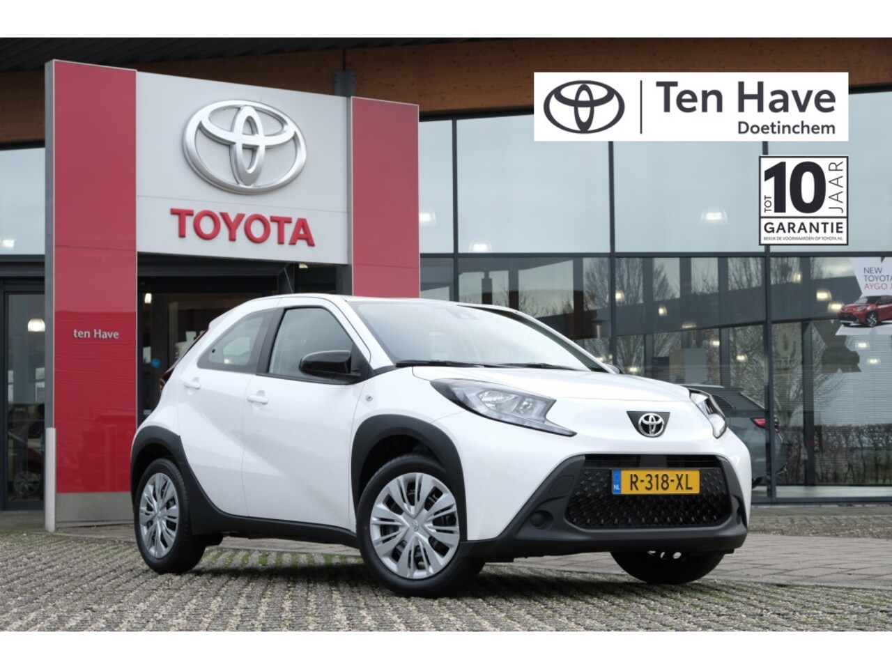 Toyota Aygo X - 1.0 VVT-i MT Play | Apple CarPlay / Android Auto | Airco | Safet - AutoWereld.nl