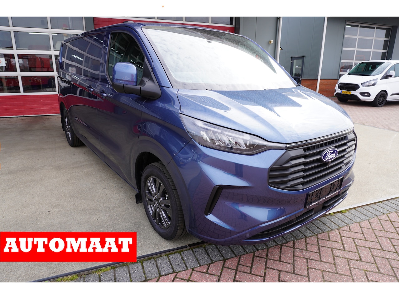 Ford Transit Custom - 320L 2.0 TDCI 170PK L2H1 Limited Automaat Nr. V018 | Airco | adap.Cruise | Navi | Camera | - AutoWereld.nl