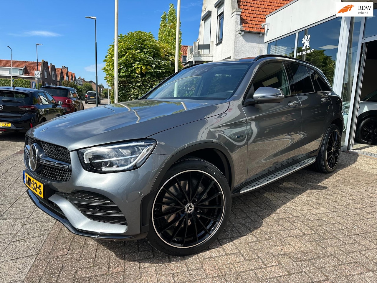 Mercedes-Benz GLC-klasse - 300e 4MATIC|21" Velgen|Leder|Trekhaak|Navi|Camera - AutoWereld.nl